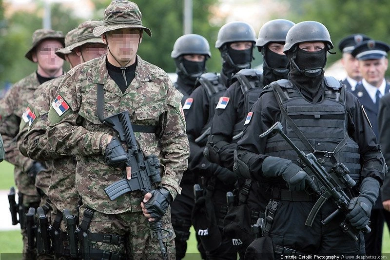 Το Βελιγράδι προ ιστορικών αποφάσεων – Οι Σέρβοι του Μαυροβουνίου κάνουν έκκληση για βοήθεια στον Α. Βούτσιτς – «Πρόλογος» γεωπολιτικών εξελίξεων